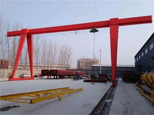 起重机维修.jpg